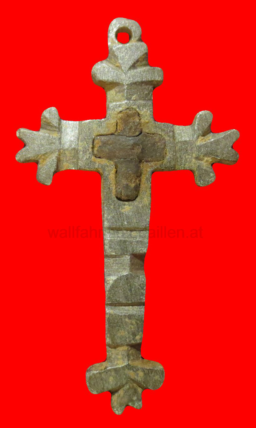 Lateinisches Sterbekreuz mit Holzeinlage